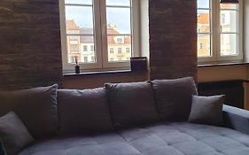 Rynek 23 LUX, apartament z widokiem na ratusz , parking free pod domem